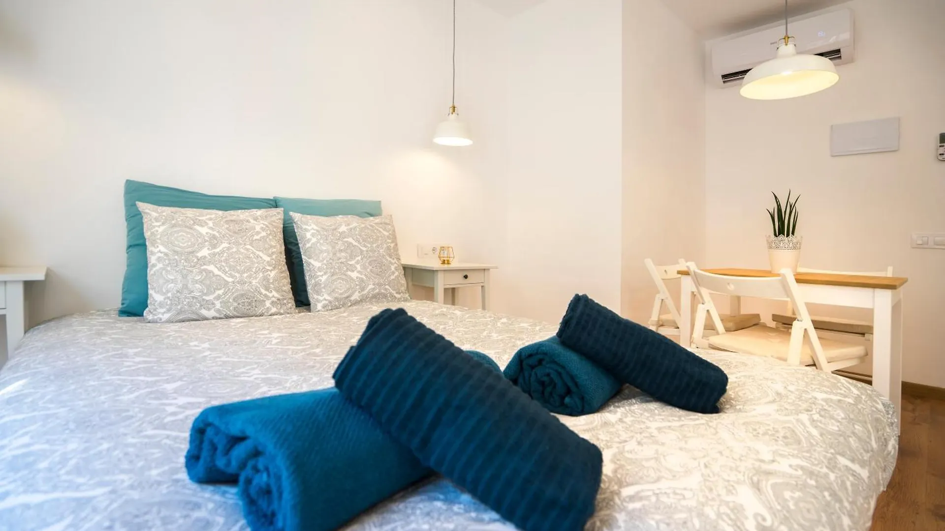Hotelito Boutique Cinca L'Hospitalet de Llobregat Aparthotel