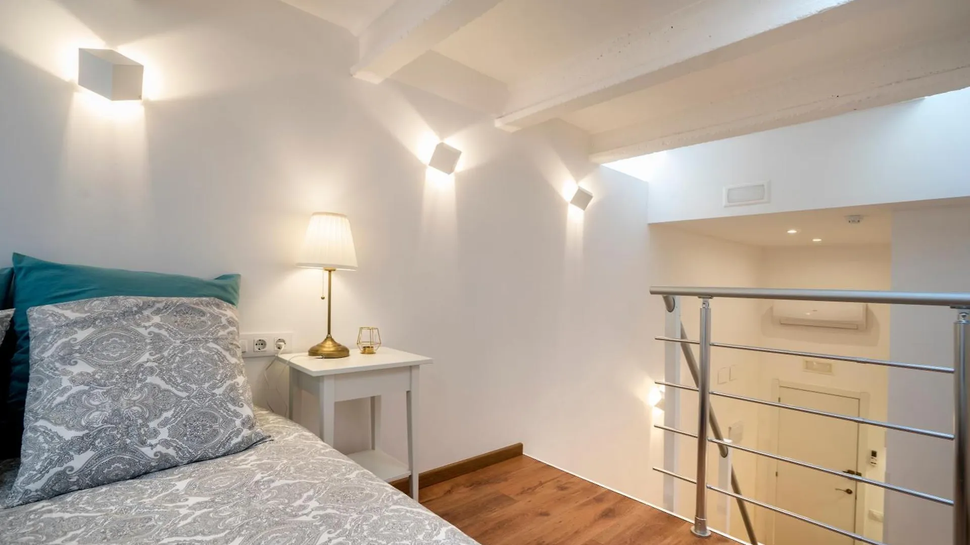Aparthotel Hotelito Boutique Cinca L'Hospitalet de Llobregat Spain